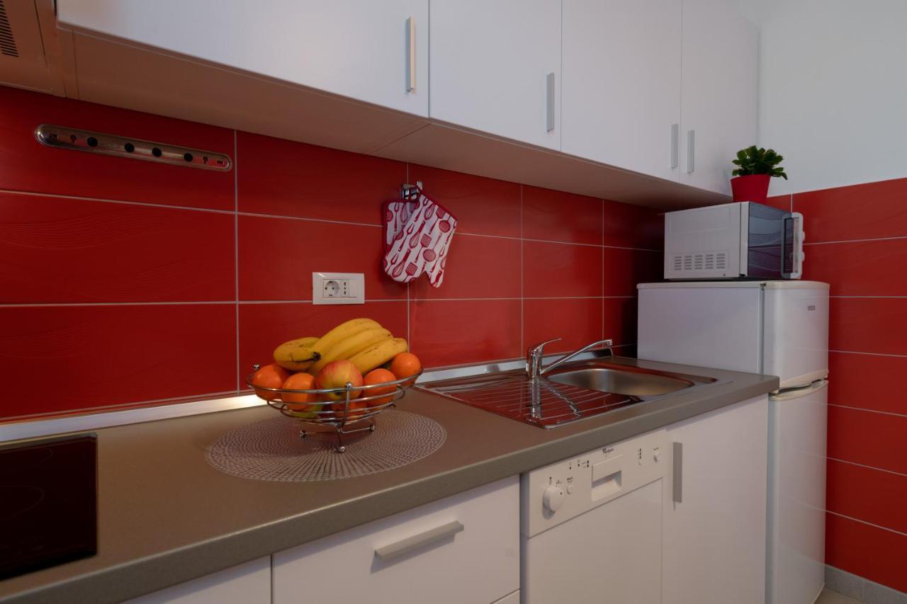 Apartments Greta & Ivona プーラ エクステリア 写真