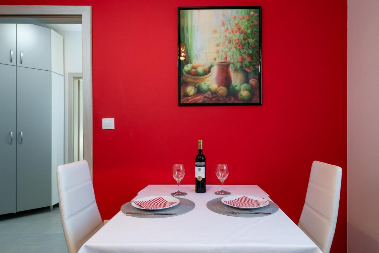 Apartments Greta & Ivona プーラ エクステリア 写真